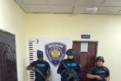 Operativo policial en Verón-Punta Cana deja 20 detenidos y 21 motos retenidas