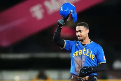Julio Rodríguez nominado al prestigioso Premio Roberto Clemente 2026