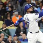 Dodgers clasifican a postemporada e igualan récord histórico de la MLB