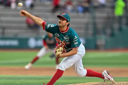 Trevor Bauer firma con las Estrellas Orientales para la próxima LIDOM