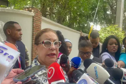 Gobierno acelera obras y servicios básicos en la agenda Santiago
