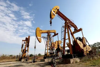 Precio del petróleo WTI sube a 105 dólares tras ataques en Arabia Saudí