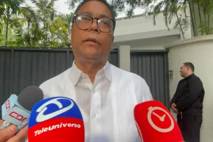 Abinader ordena agilizar obras municipales tras reclamos de alcaldes