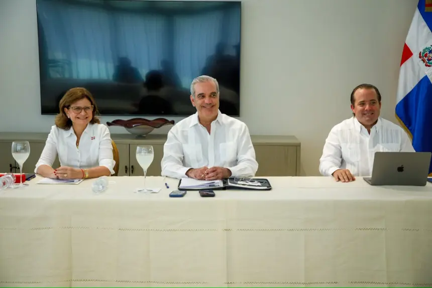 Abinader impulsa desarrollo de Santiago en intensa agenda de trabajo