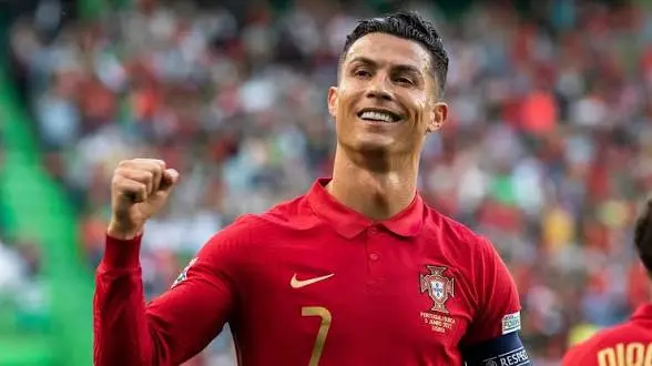 Cristiano Ronaldo: Biografía, récords y trayectoria del astro del fútbol