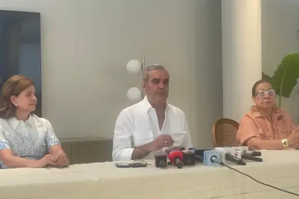 Abinader confirma solución a restricciones comerciales de Haití en frontera