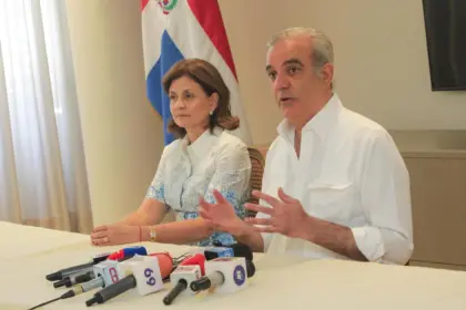 Abinader anuncia ampliación de acceso Licey y nueva sede policial en Santiago