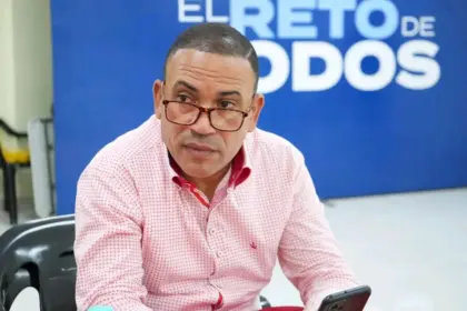 Educación y ADP Azua dialogan para resolver demandas del magisterio
