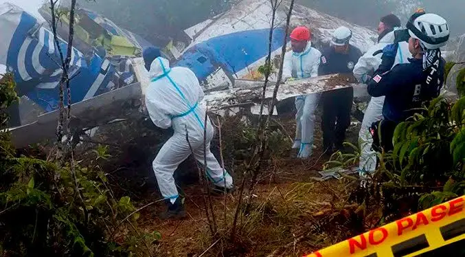 Hallan sin vida a los cinco ocupantes de avión accidentado en Colombia