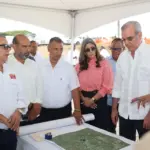 Abinader supervisa alcantarillado en Licey al Medio: estará listo en 2027