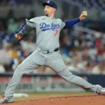 Blake Snell abandona juego ante Rojos por molestia en la ingle