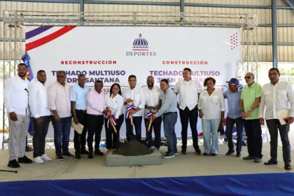 Kelvin Cruz impulsa infraestructura deportiva con 7 multiusos en el Sur