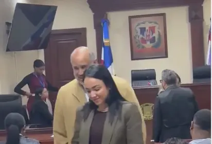 Juicio de fondo contra Ángel Martínez por demanda de Faride Raful