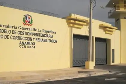 Agentes penitenciarios heridos tras ataque en cárcel de Higüey