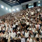 Mescyt entrega 10,000 becas universitarias a jóvenes dominicanos destacados
