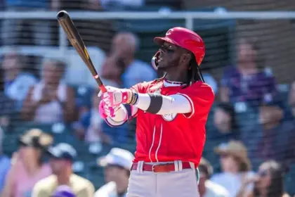 Elly de la Cruz llega a 28 jonrones en triunfo de Rojos sobre Dodgers