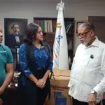DGDC brinda ayuda a familia afectada por explosión de gas en Santo Domingo