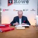 Laboratorios Rowe celebra 35 años de historia con un nuevo libro