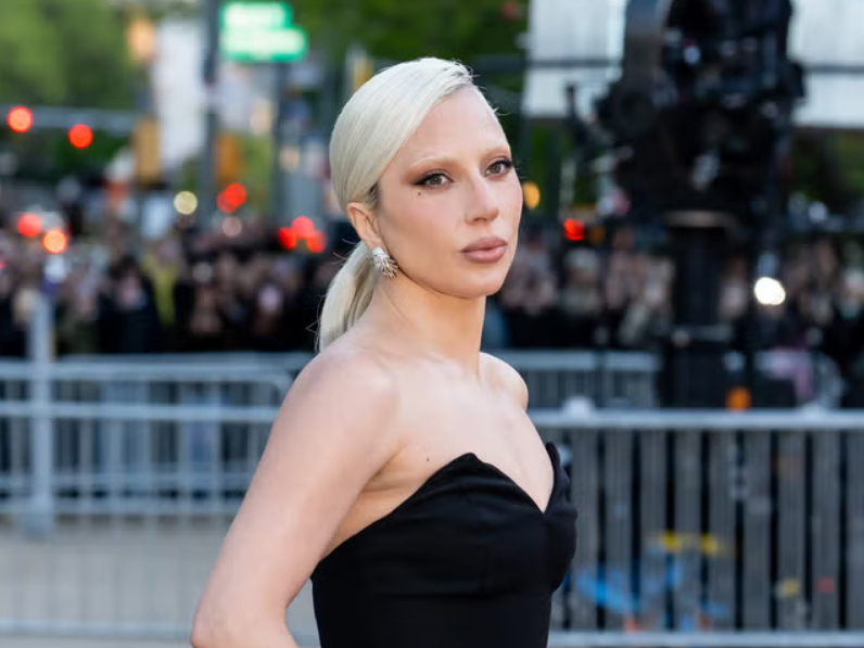 Lady Gaga y Michael Polansky dan la bienvenida a su hija Rose