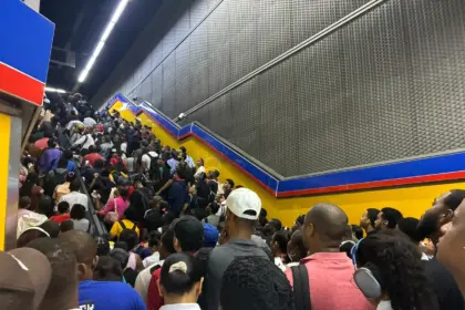 Nueva falla en la Línea 2 del Metro de Santo Domingo causa retrasos