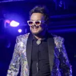 Aleks Syntek explota en concierto y arremete contra el reguetón