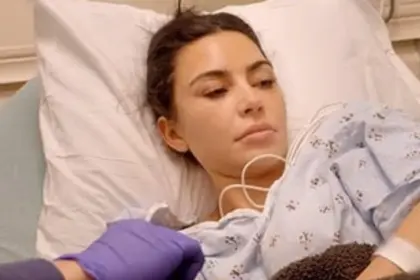 Preocupación por la salud de Kim Kardashian tras diagnóstico de esofagitis