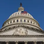 Inicia voto anticipado en EE.UU.: Trump en riesgo de perder el Congreso