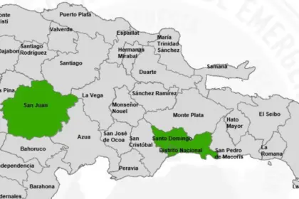 COE mantiene alerta verde en el Gran Santo Domingo por onda tropical