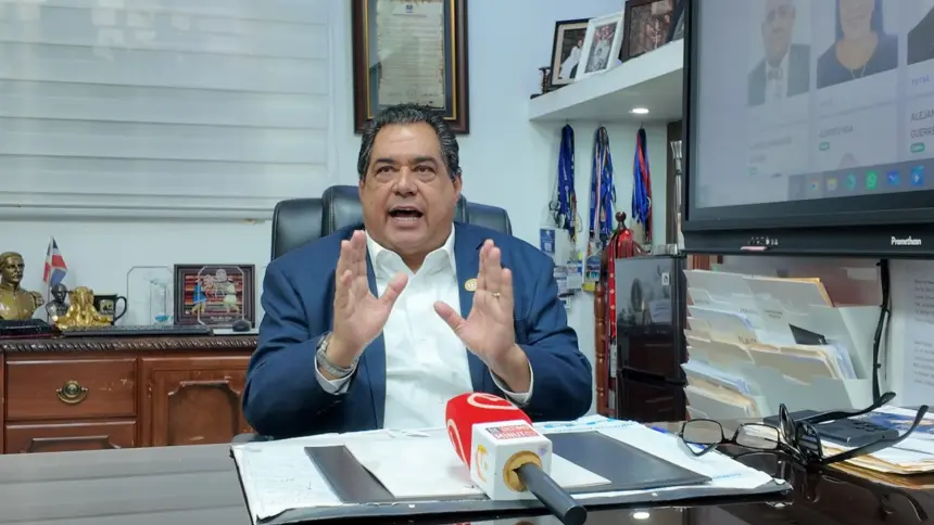 Permisos digitales de salida de menores generan RD$1.3M a notarios en RD