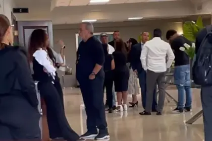Figuras del arte despiden a la comunicadora Elisabeth Ruiz en Santo Domingo