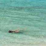 Identifican mujer hallada sin vida en playa de Uvero Alto; investigan caso