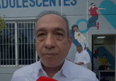 Demetrio Vicente elogia gestión del Dr. Landrón e inversiones en salud Samaná
