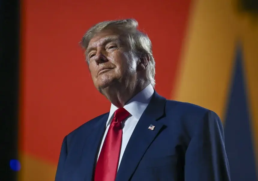 Trump propone cambiar nombre a la inteligencia artificial en encuesta