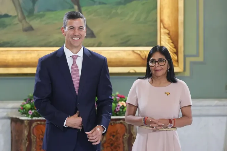 Santiago Peña inicia diálogo para restablecer relaciones con Venezuela 1 Santiago Peña inicia diálogo para restablecer relaciones con Venezuela