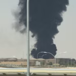 Hutíes atacan instalaciones de Aramco y Riad con drones y misiles