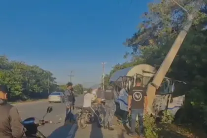 Accidente de camión policial en carretera Sosúa-Montellano deja heridos