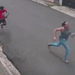 Violento asalto a mujer en Altos de Cancino captado en video