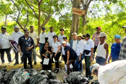 IDECOOP impulsa jornada de limpieza ecológica en el río Mijo de San Juan
