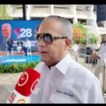 Héctor Acosta respalda candidatura presidencial de Carolina Mejía 2028