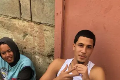 Muere El Niño tras enfrentamiento policial por asesinato de Maurito