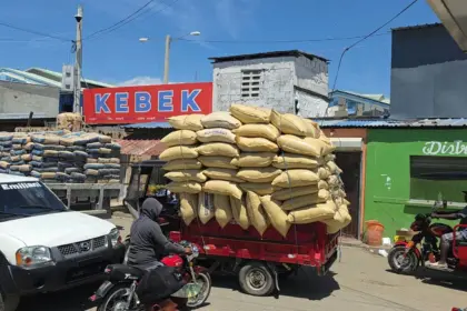 Comercio binacional en Dajabón opera con normalidad pese a rumores