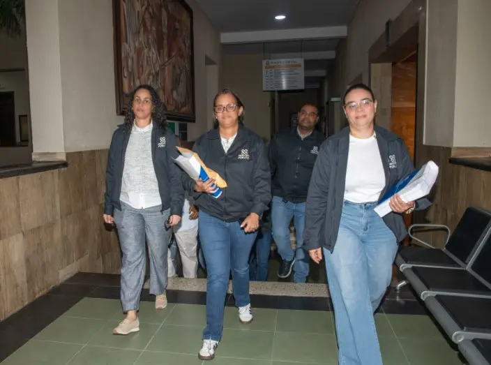 Revelan transferencias millonarias de médicos a red que estafó a SeNaSa