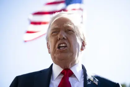 Trump apuesta por la inteligencia artificial y asegura liderazgo ante China