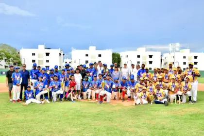 Los Vecinitos de Ciudad Juan Bosch conquistan la Copa Macarrulla 2026
