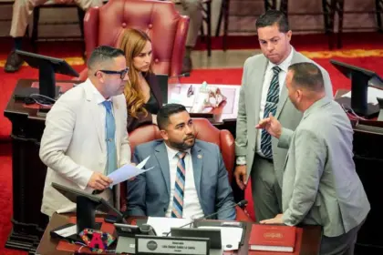 Puerto Rico reduce a 18 años la mayoría de edad civil y administrativa