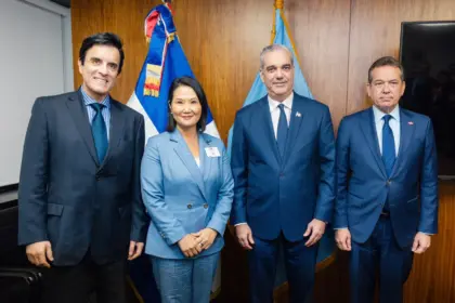 Abinader busca fortalecer relaciones bilaterales entre Dominicana y Perú