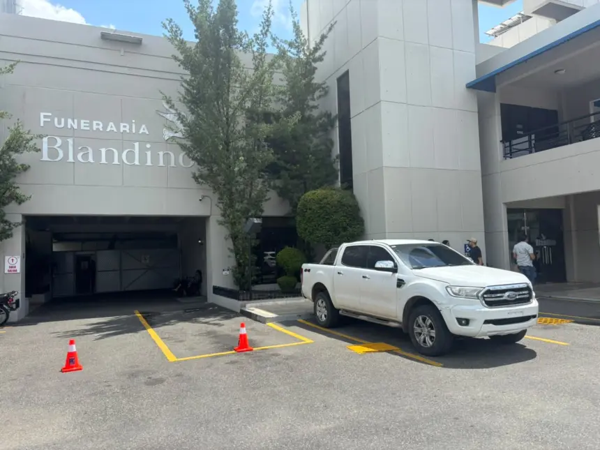 Velan restos de Zeneida Castillo, esposa de Julián Oro Duro en RD