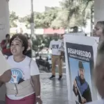 Estafan a madre de joven desaparecido con falsas pistas en RD