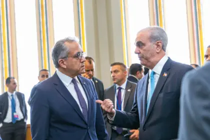 Abinader y UNESCO impulsan educación STEM y avances académicos en RD