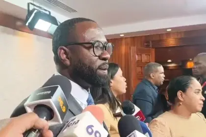 Carlos de Pérez critica advertencia de Abinader sobre caso Oro Duro